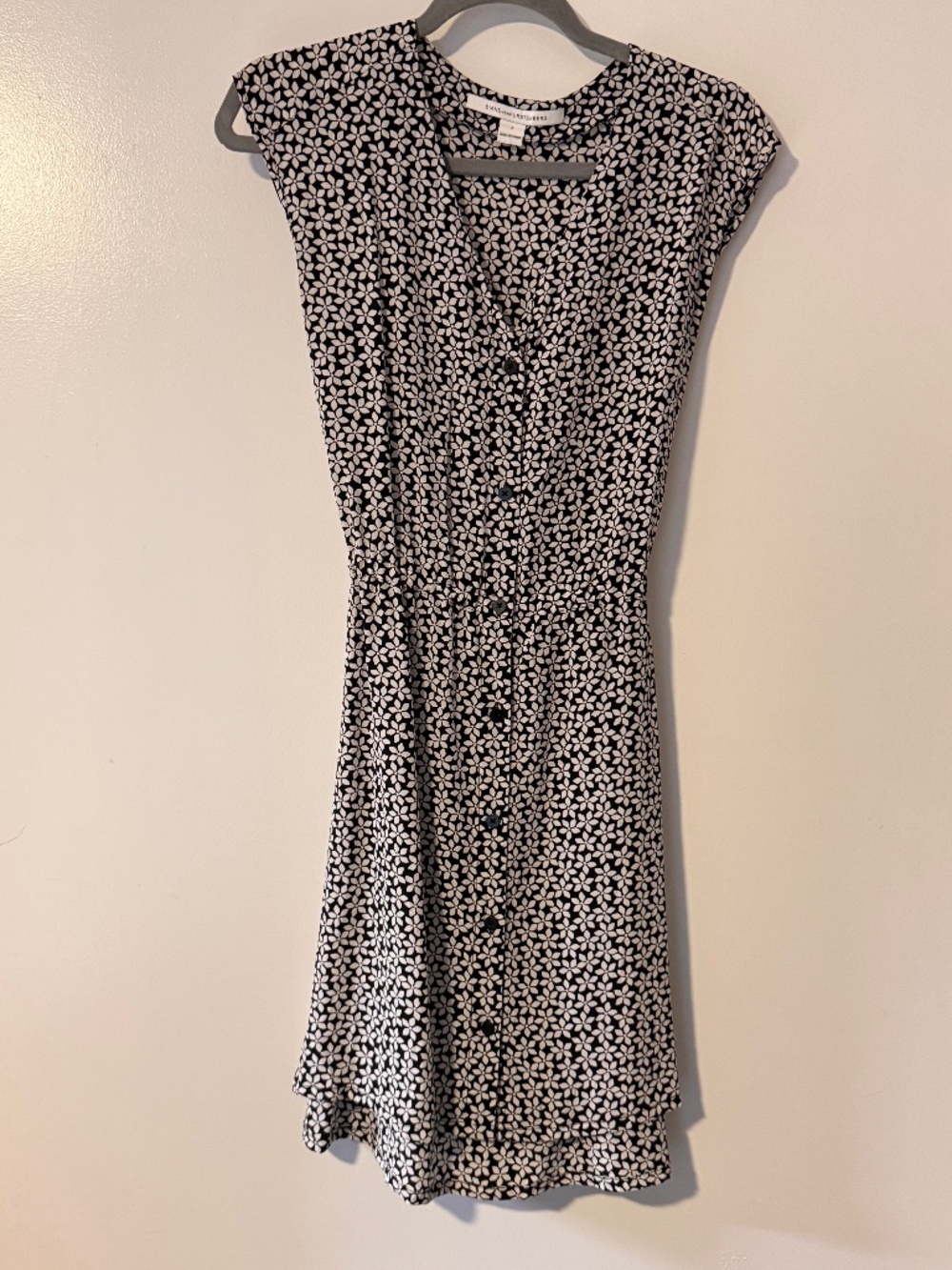DIANE VON FURSTENBERG DRESS—Designer Piece! (Size 4)